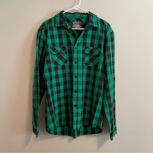 Checkered 🟢⚫️ Button-Up Shirt